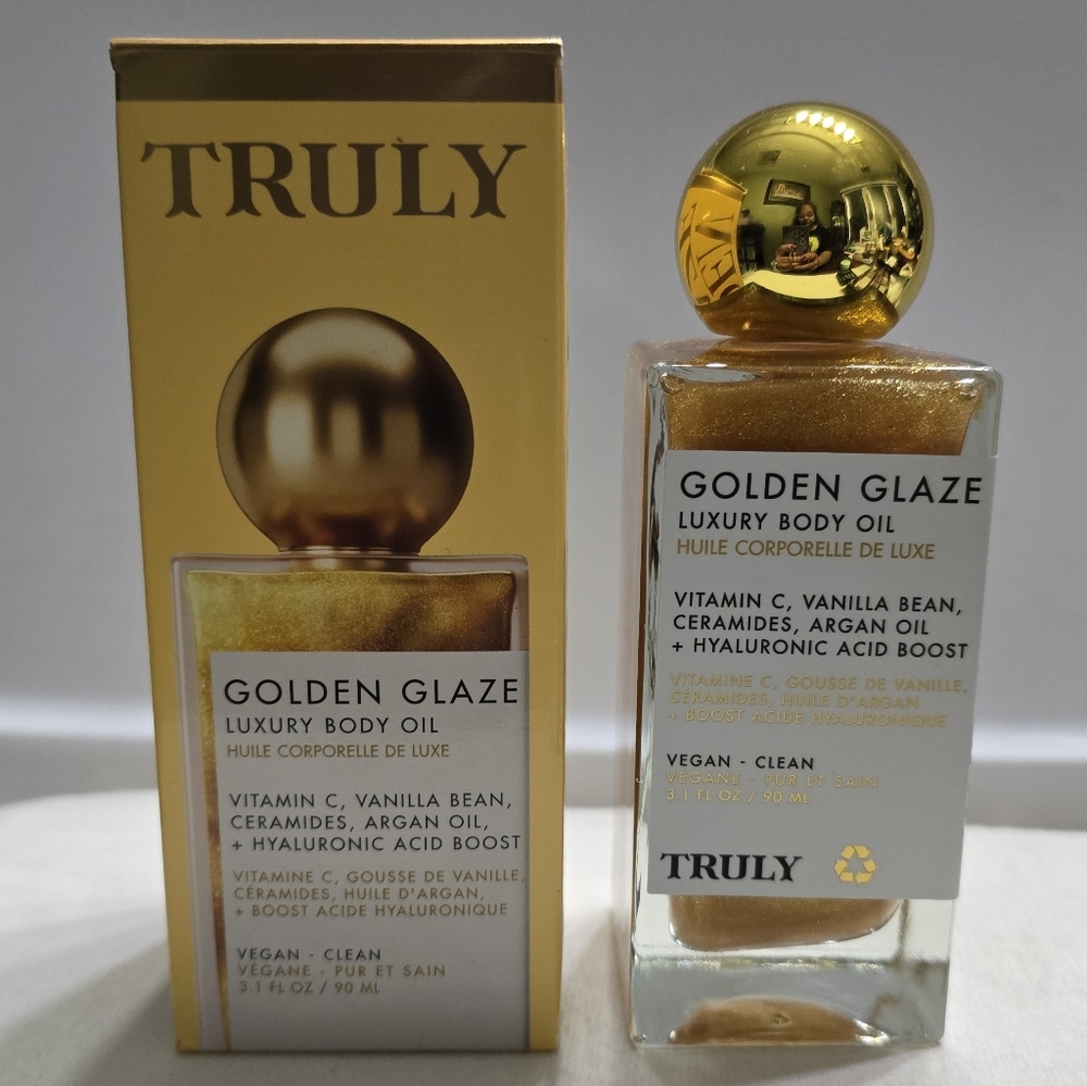 TRULY Golden Glaze Luxury Body Oil with Vitamin C